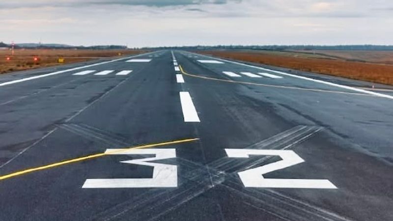 The Secret Logic of Airport Runways: Why Their Numbers Aren't What You Think