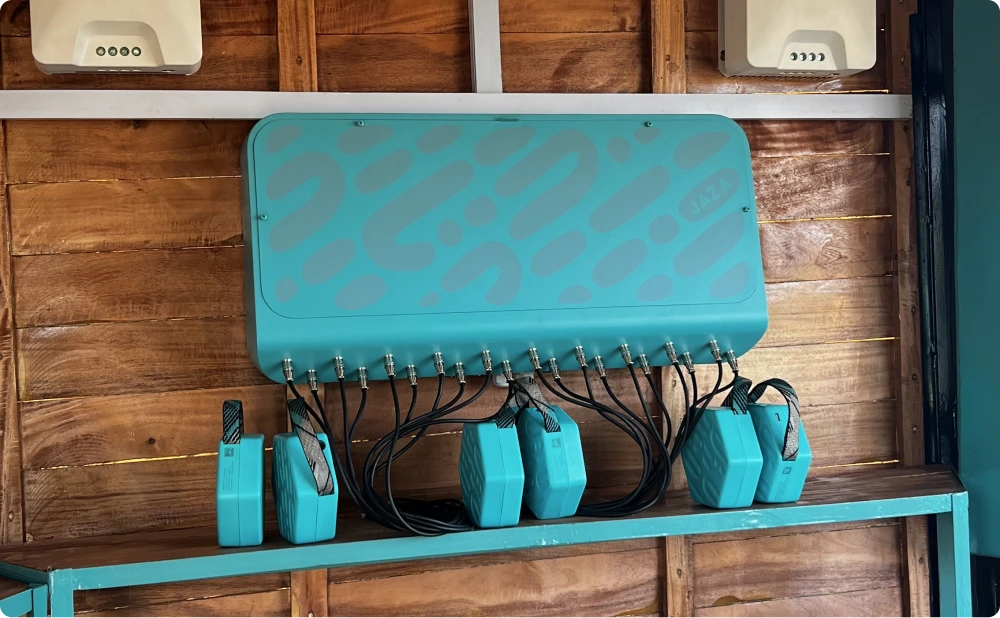 Jaza batteries charging