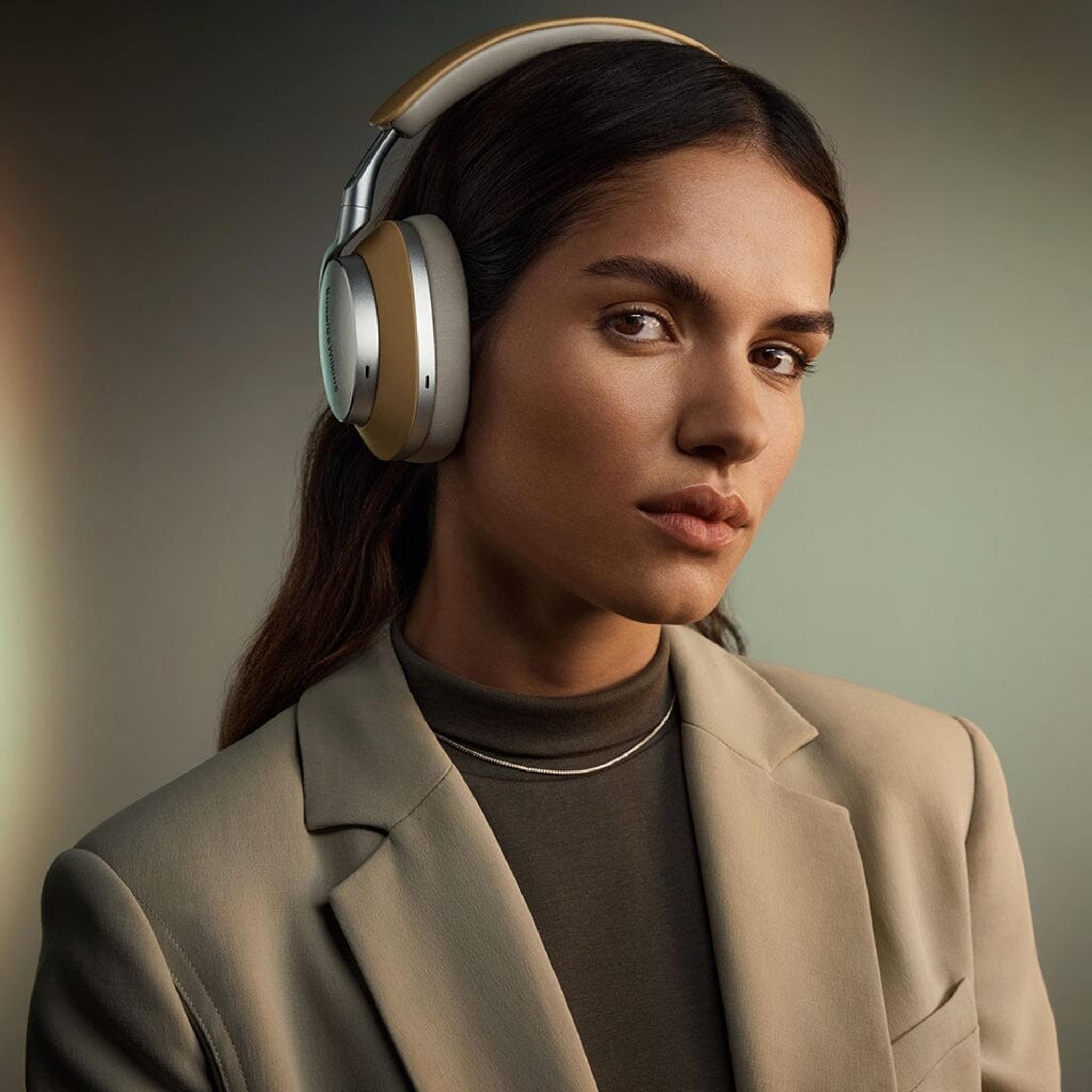 Bowers & Wilkins PX8 Wireless ANC Headphones thumbnail 4