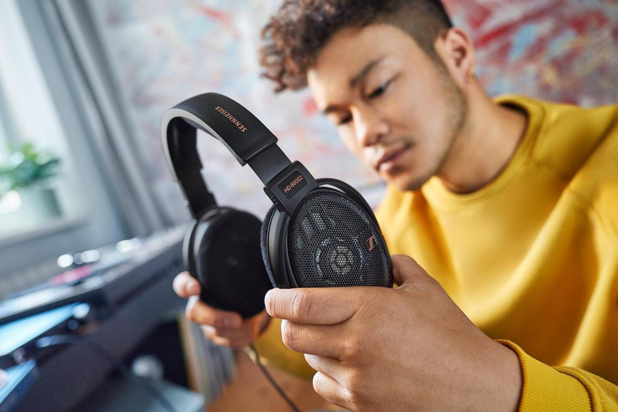Sennheiser HD 660S2 Dynamic Open-back Headphones thumbnail 8