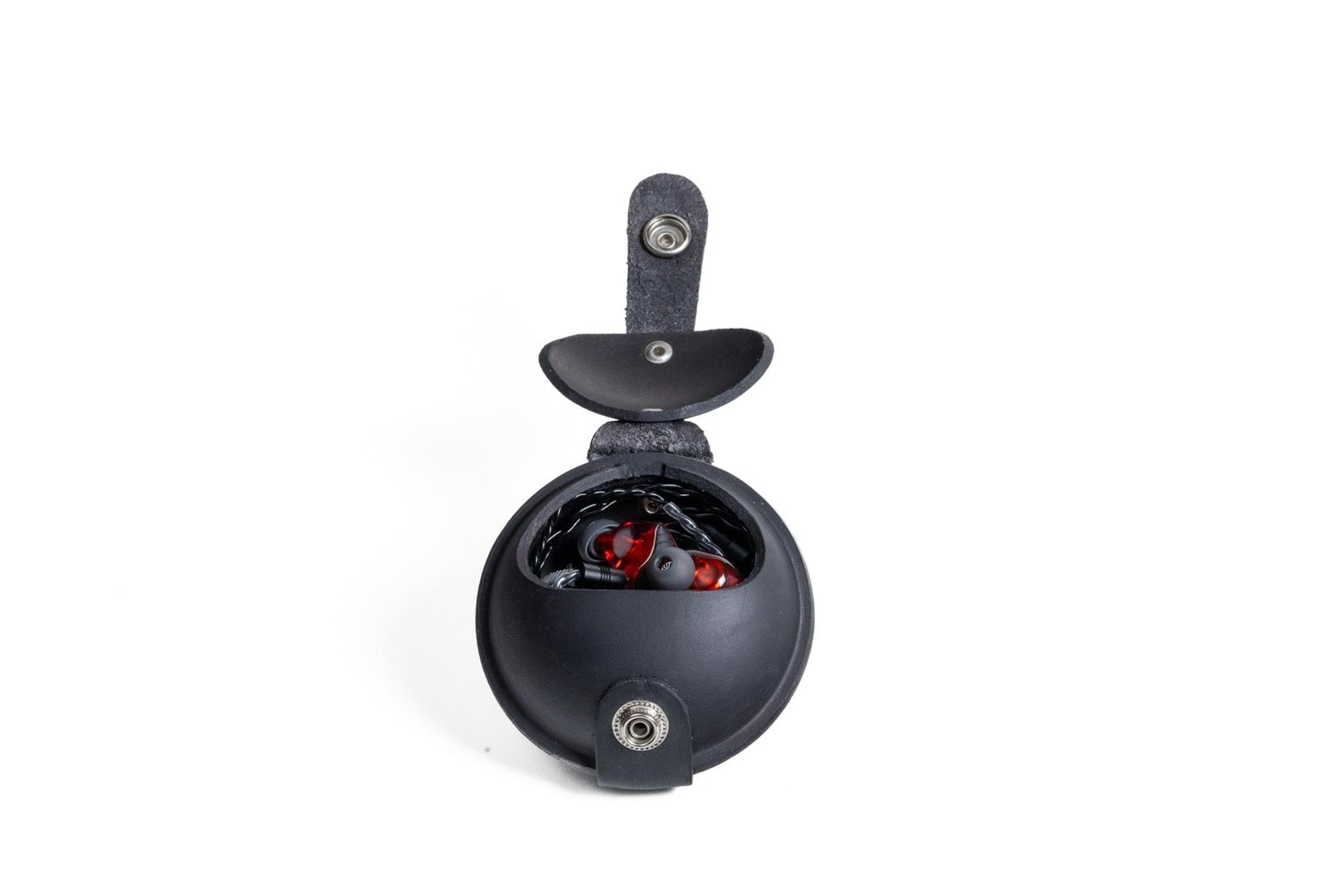 Apos x SATCHELZ Leather Clamshell IEM Carry Case thumbnail 4