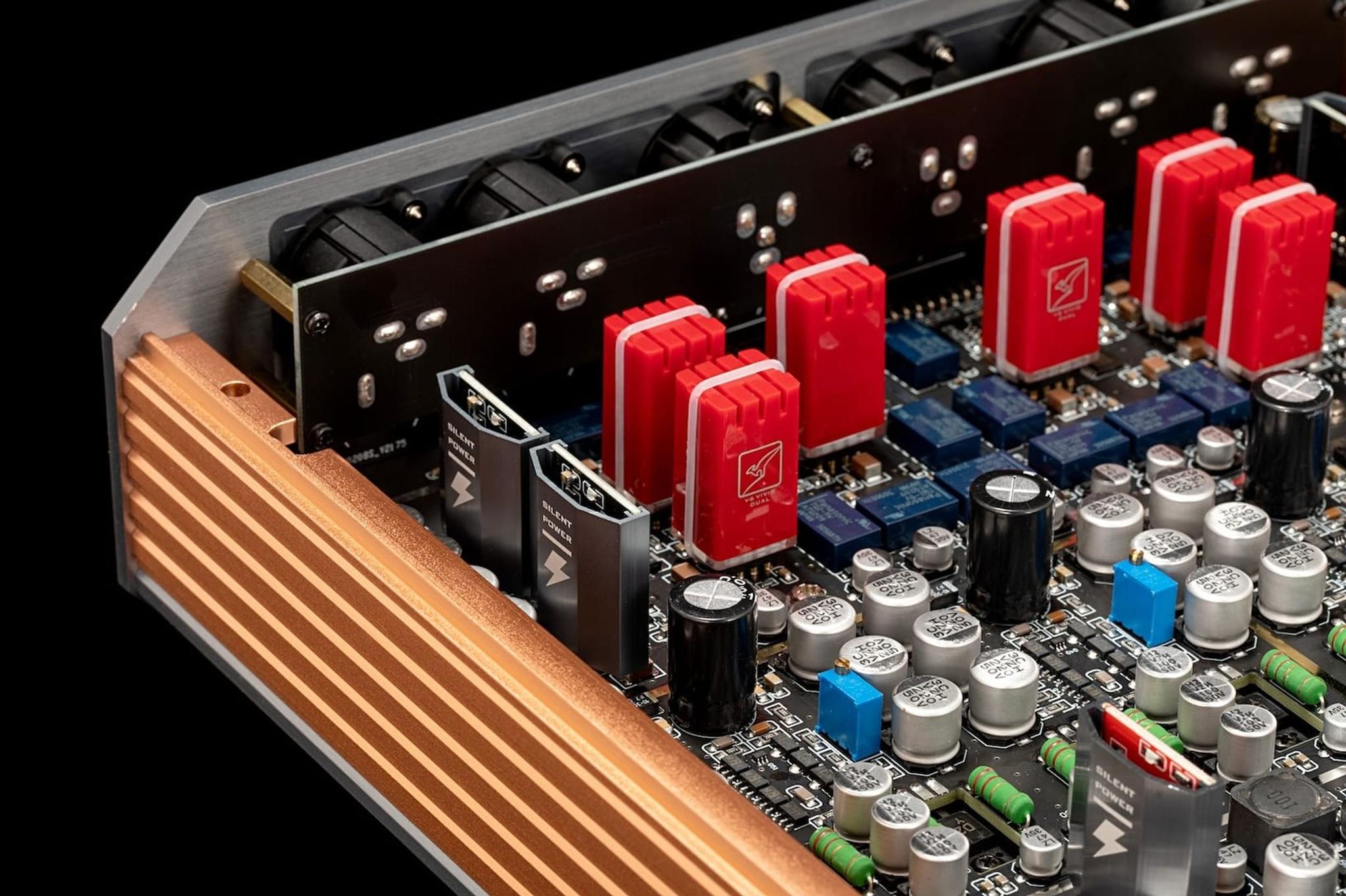 Burson Soloist Voyager Flagship Class-A Headphone Amplifier thumbnail 7