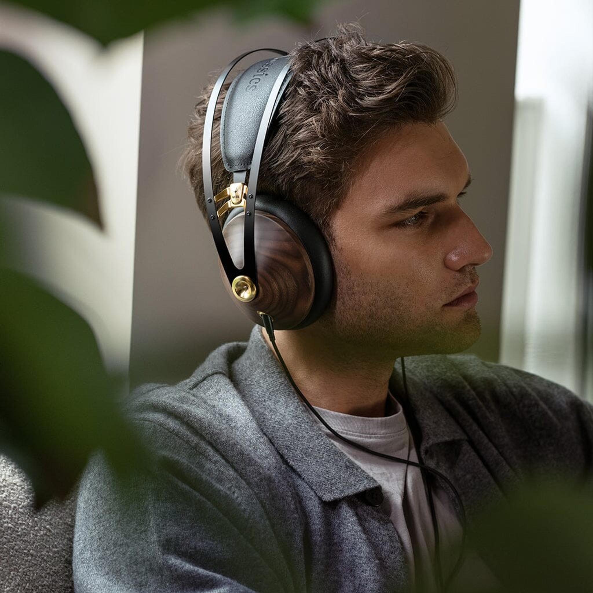 Meze Audio 99 Classics V2 Headphones thumbnail 3
