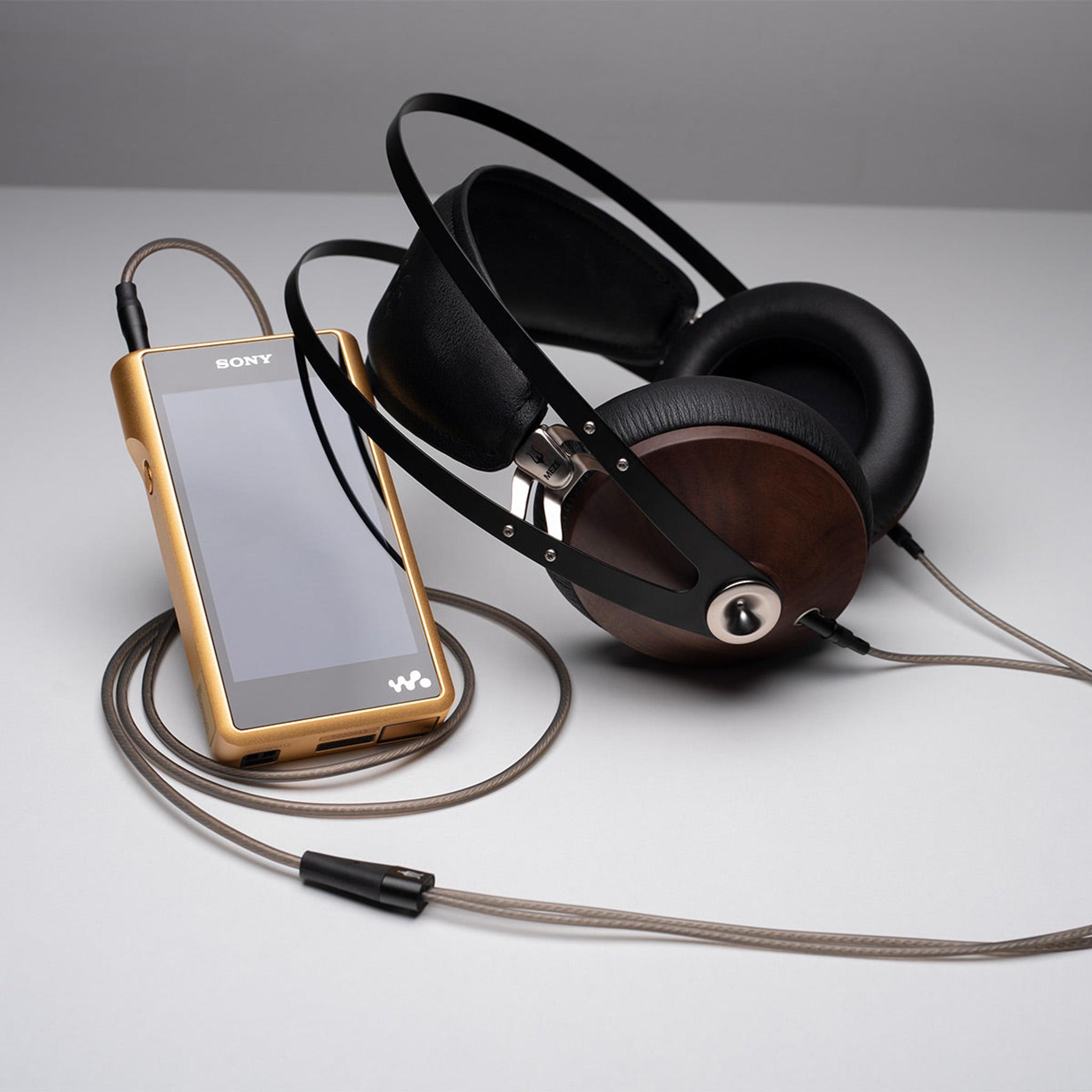 Meze Audio Mono 3.5mm to 4.4mm Balanced Headphone Cable - 4.9 ft. thumbnail 3
