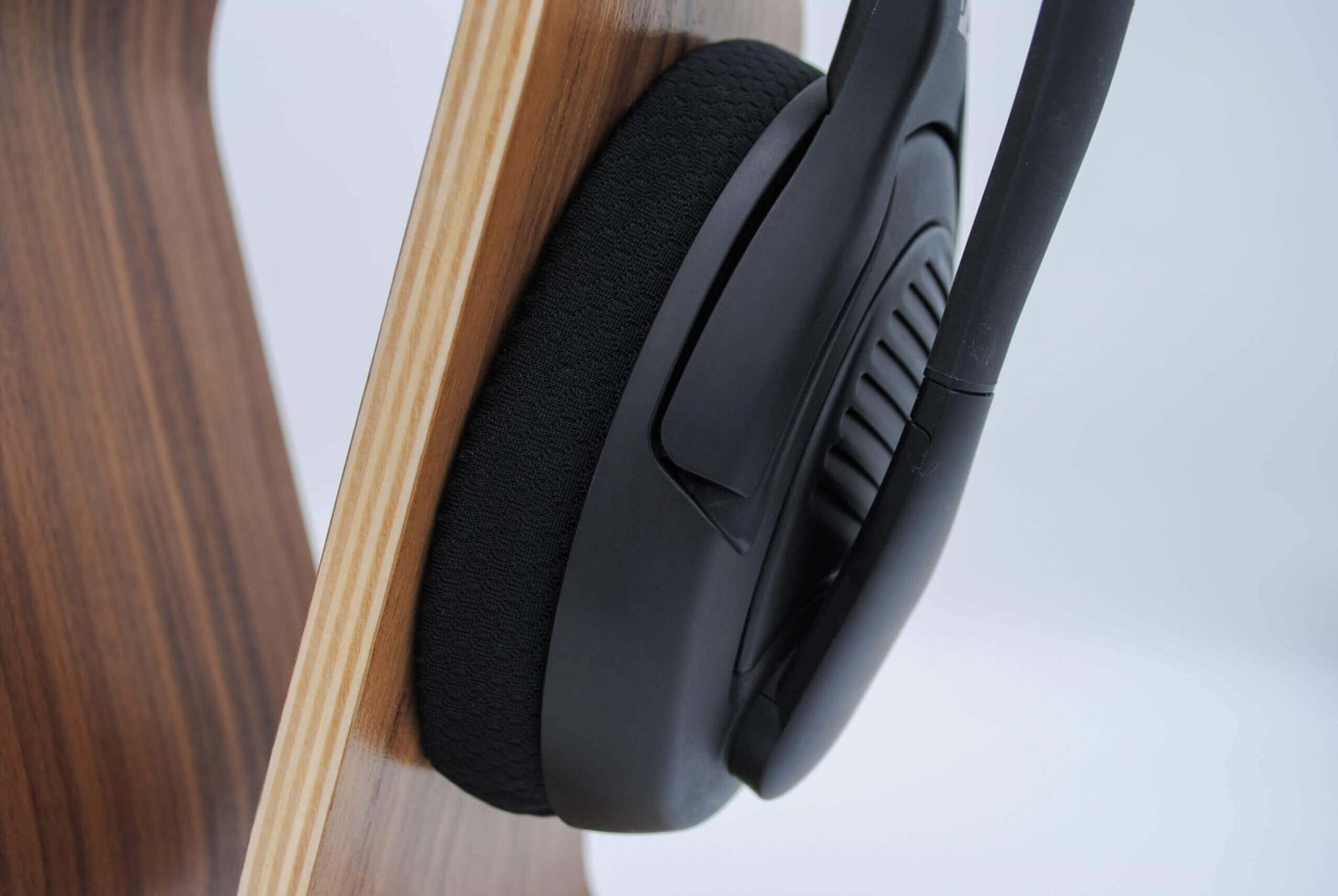 Replacement Earpads for Sennheiser HD598/599, HD620S, PC37X, PC38X Headphones thumbnail 9