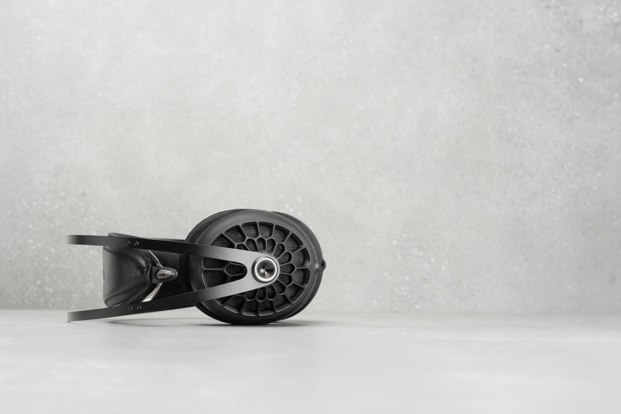 Meze 105 AER Open-Back Headphones thumbnail 5