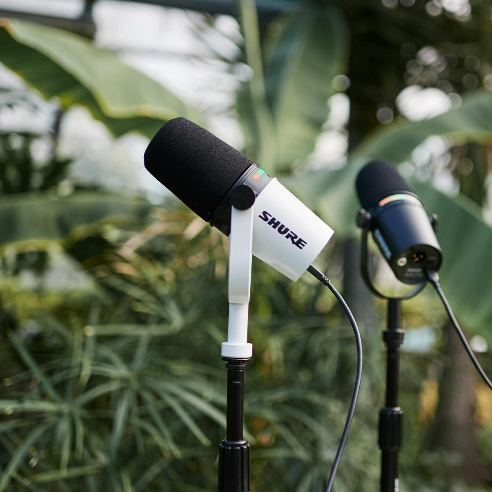 Shure MV7+ Hybrid Output USB-C & XLR Podcast Microphone (White) thumbnail 14