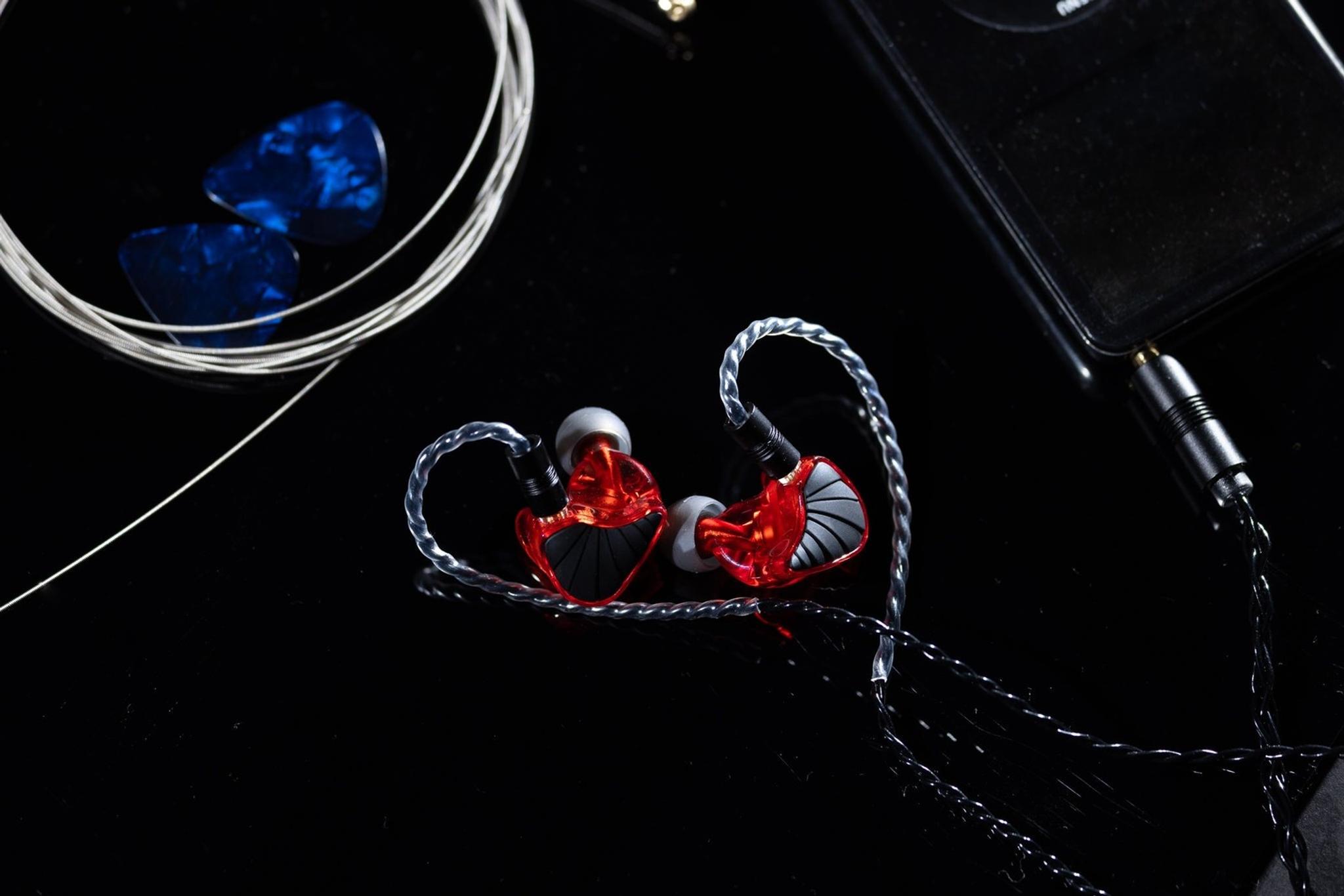 Apos x Community Rock Lobster IEMs thumbnail 5