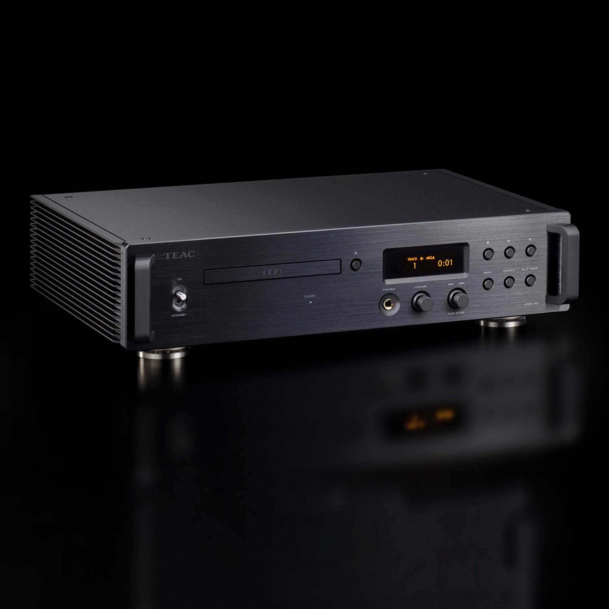 TEAC VRDS-701 Fully-Balanced CD Player with Preamplifier, 32-bit Discrete DAC, and Headphone Amplifier thumbnail 4