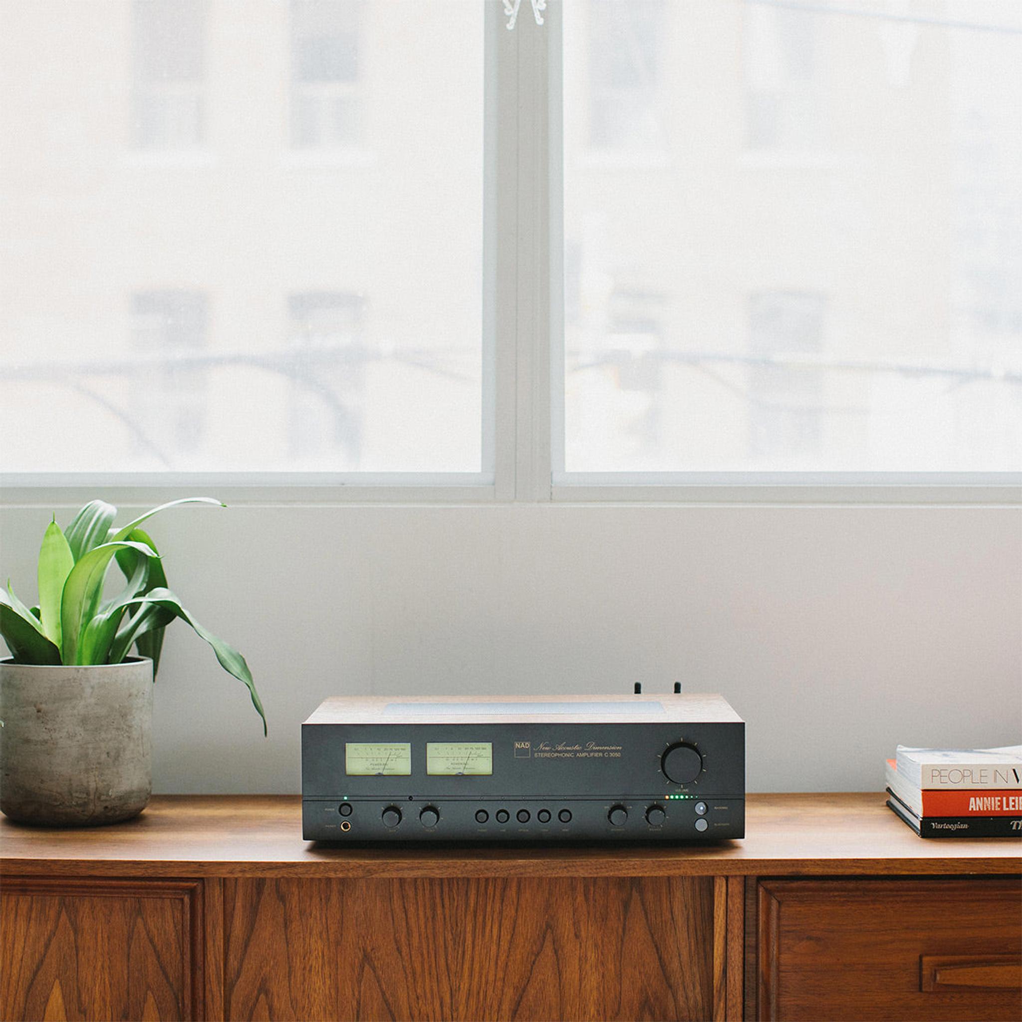 NAD Electronics C 3050 HybridDigital Stereophonic Amplifier thumbnail 8