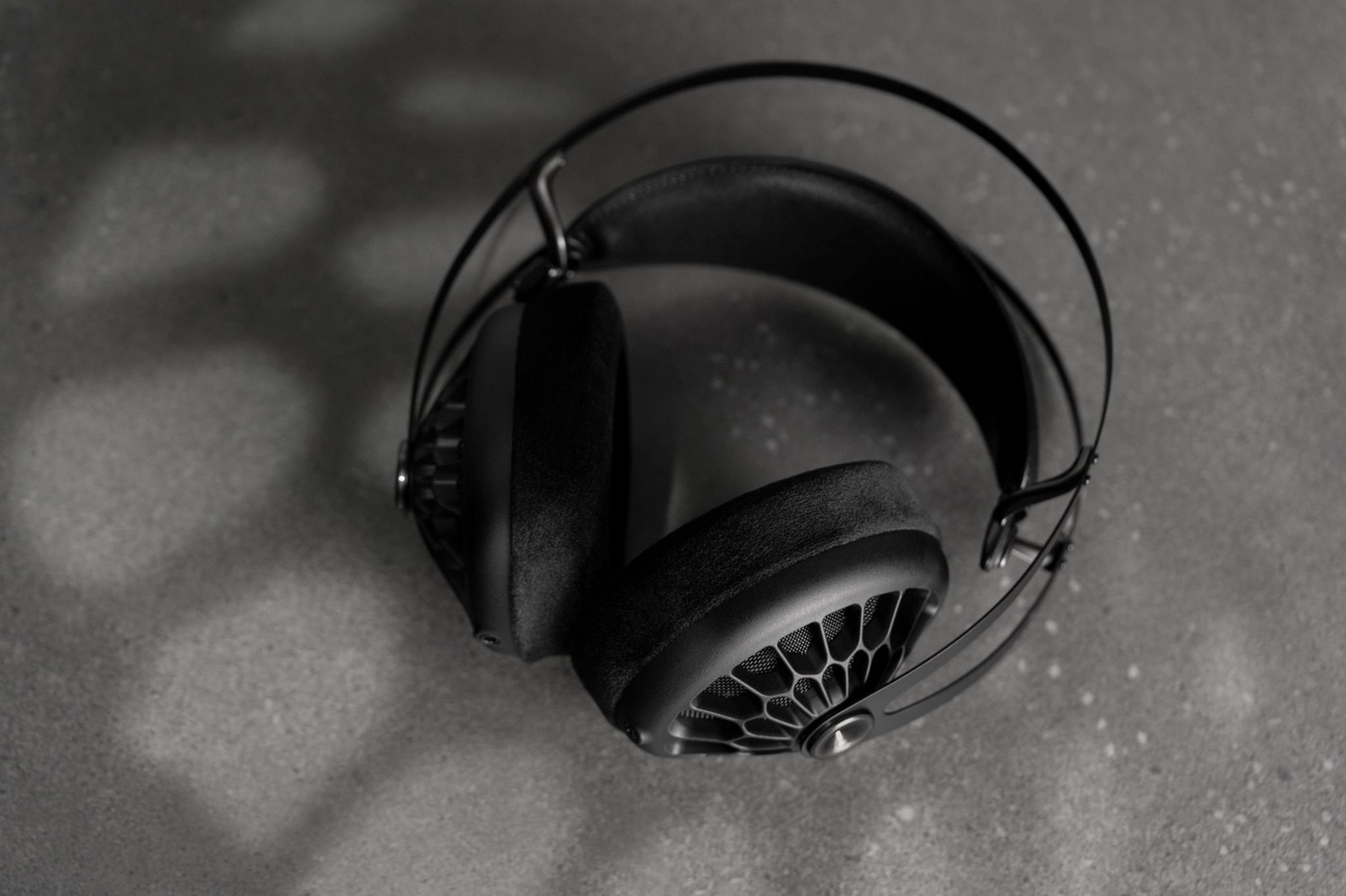 Meze 105 AER Open-Back Headphones thumbnail 7