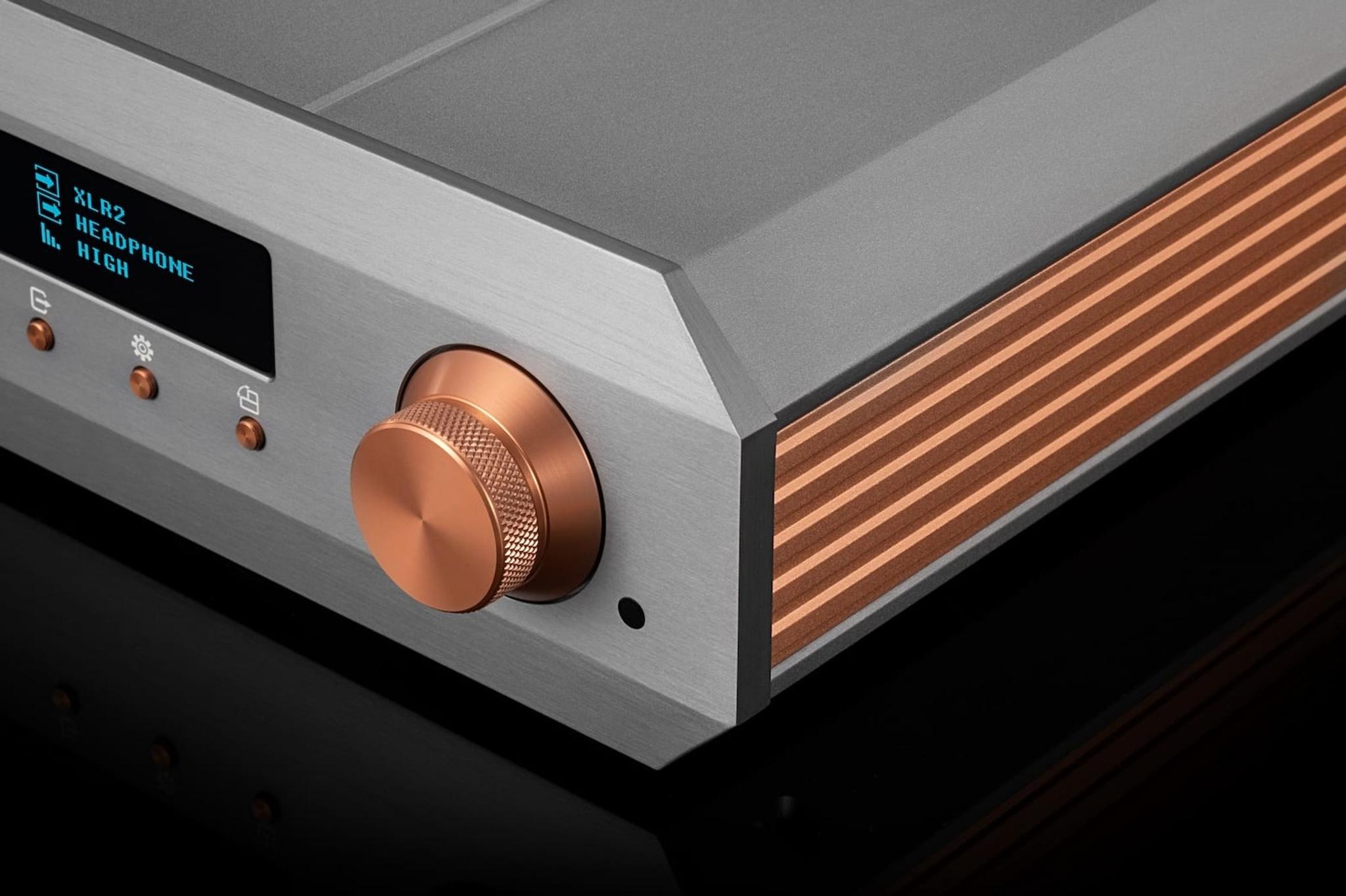 Burson Soloist Voyager Flagship Class-A Headphone Amplifier thumbnail 2
