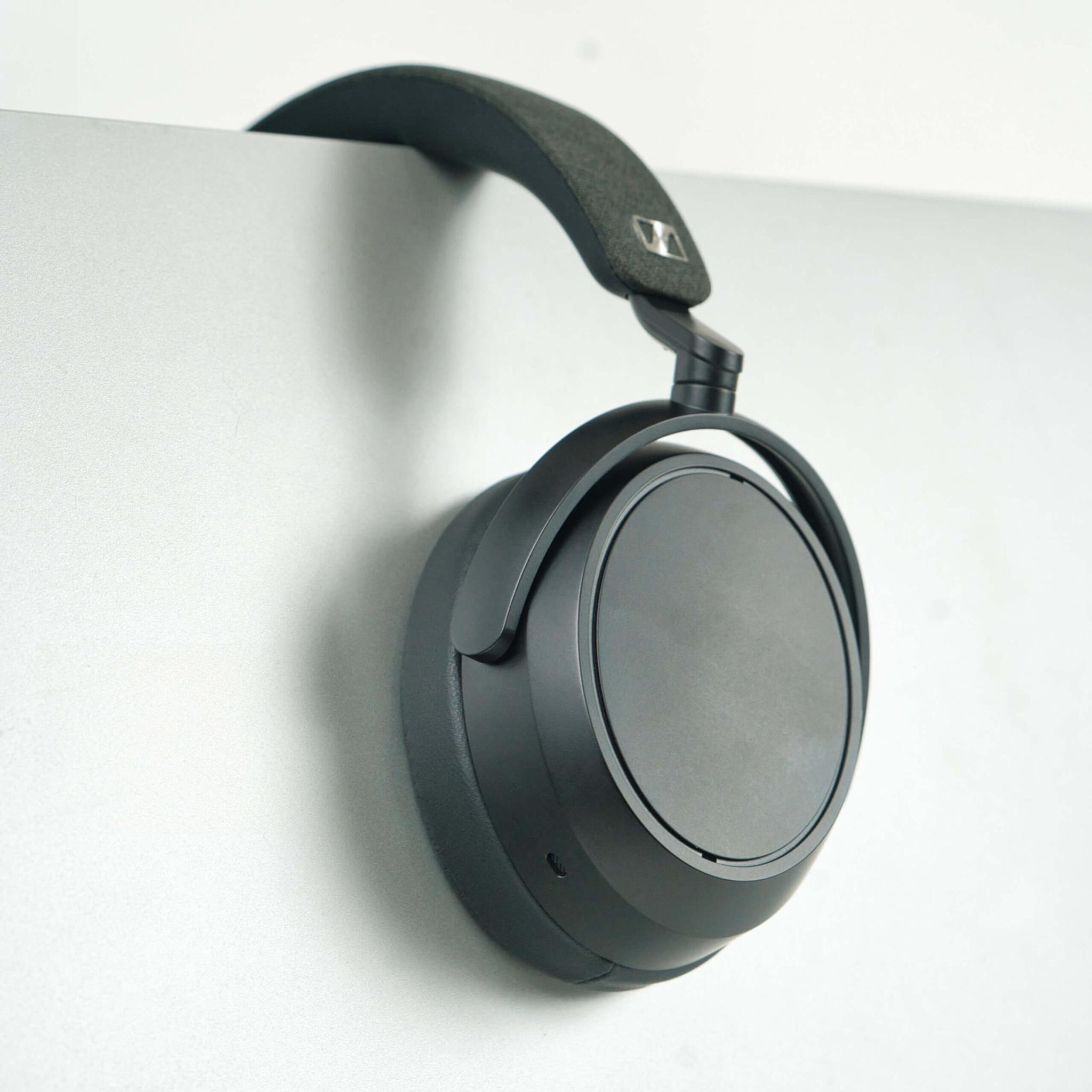 Replacement Earpads for Sennheiser Momentum 4 Headphones thumbnail 4
