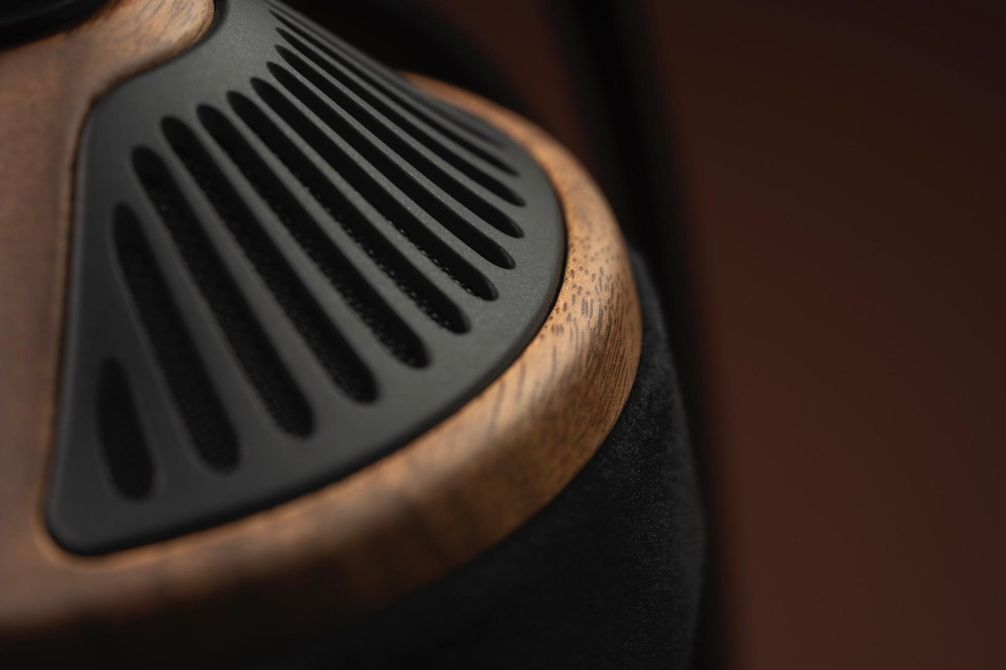 Meze 105 Silva Open-Back Headphones thumbnail 9