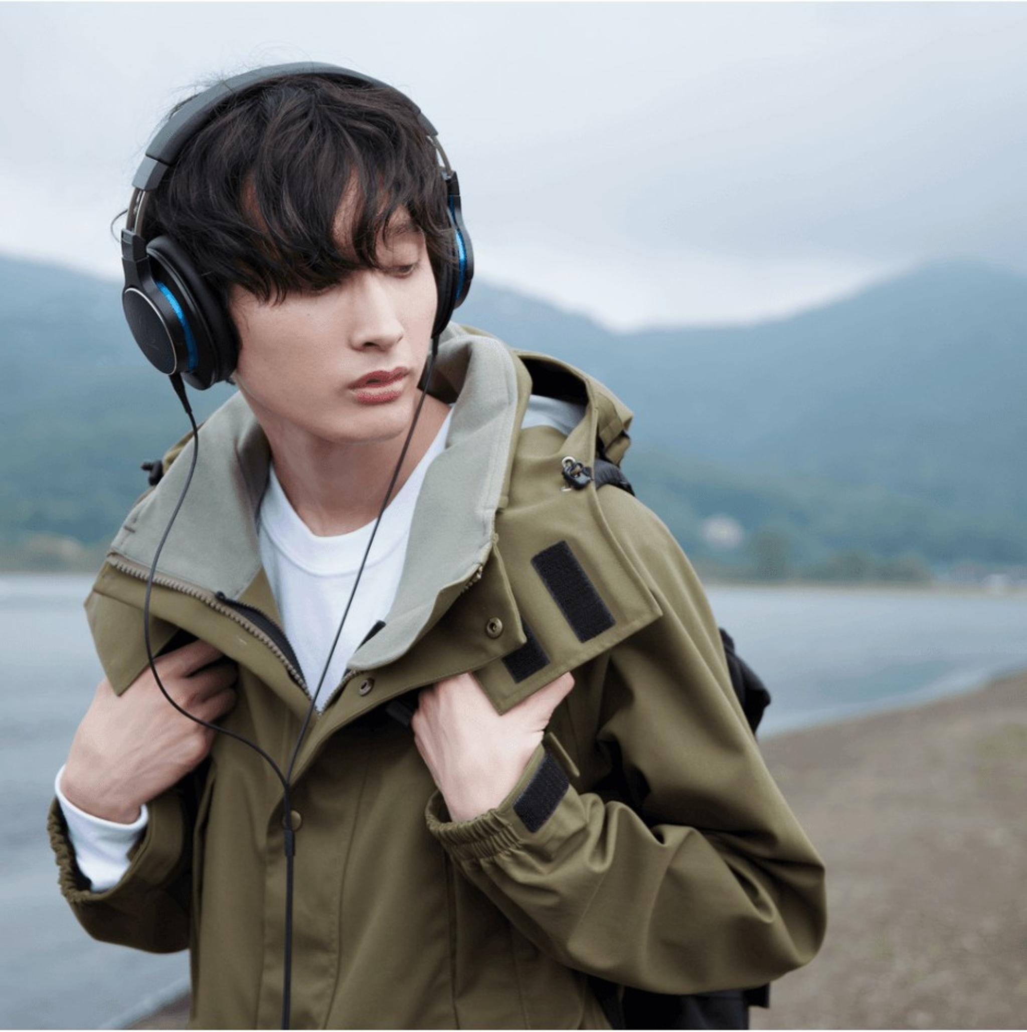 Audio-Technica ATH-MSR7b Headphone thumbnail 4