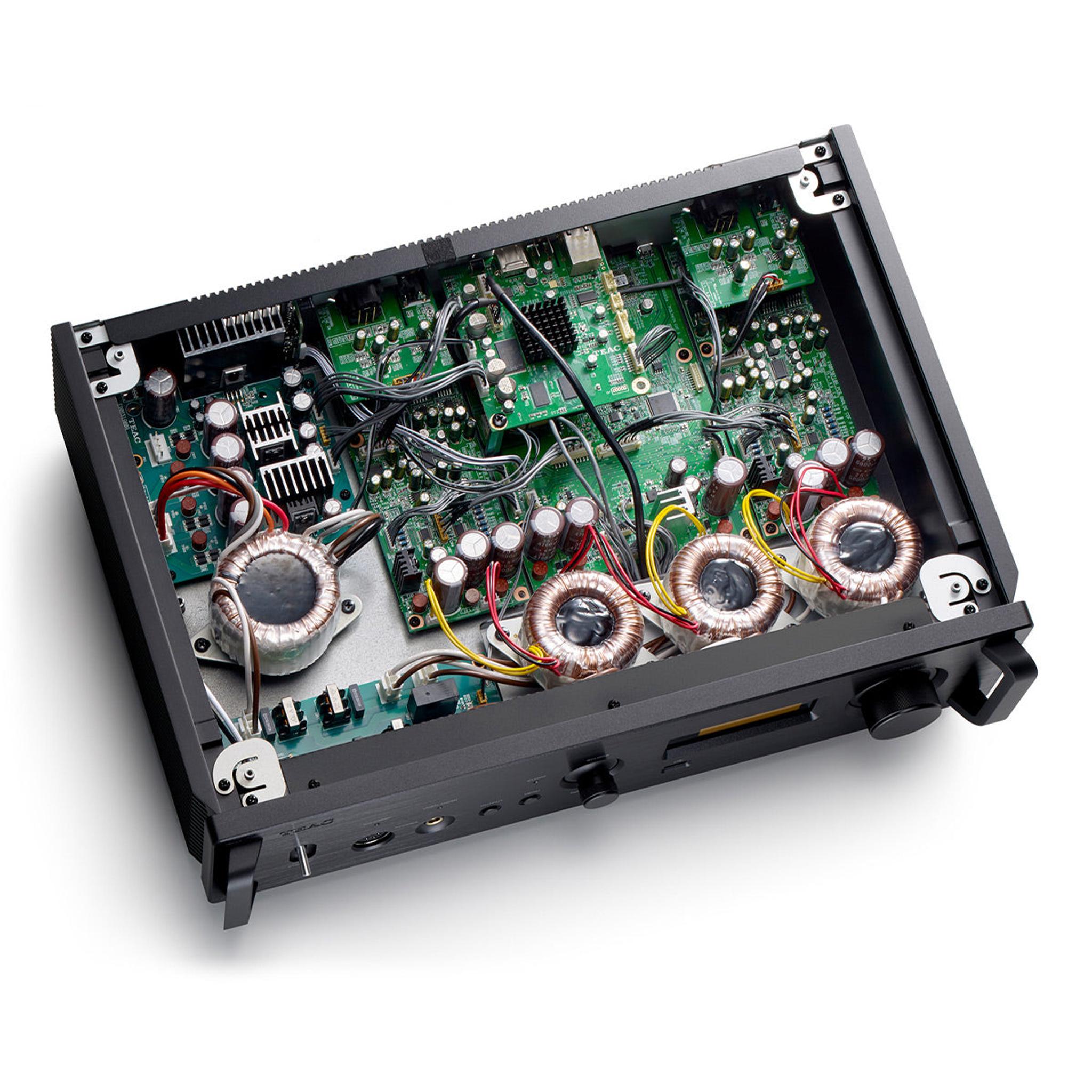 TEAC UD-701N Dual-Mono Fully-Balanced Network Player with Built-In Preamplifier and USB DAC thumbnail 4