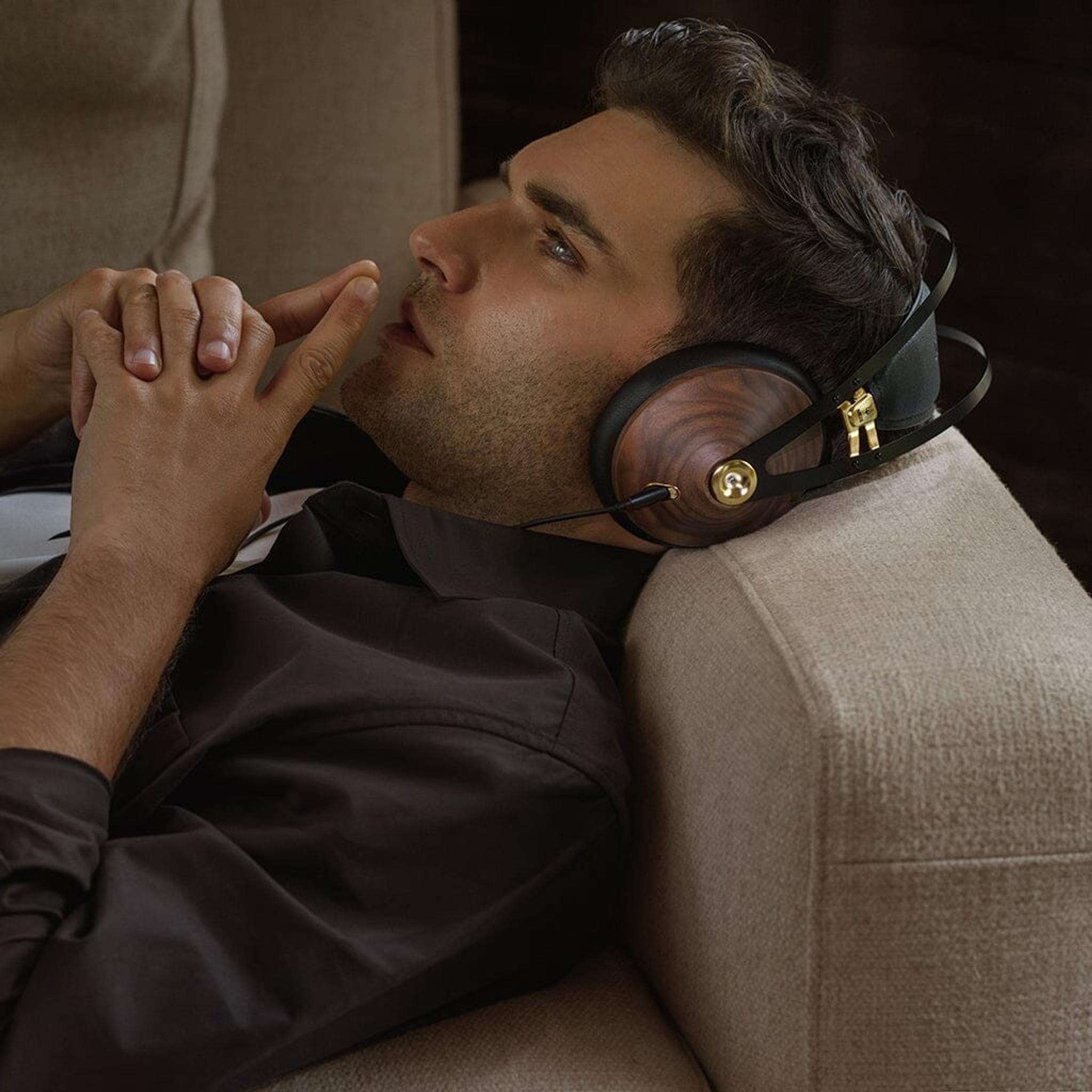 Meze Audio 99 Classics V2 Headphones thumbnail 5
