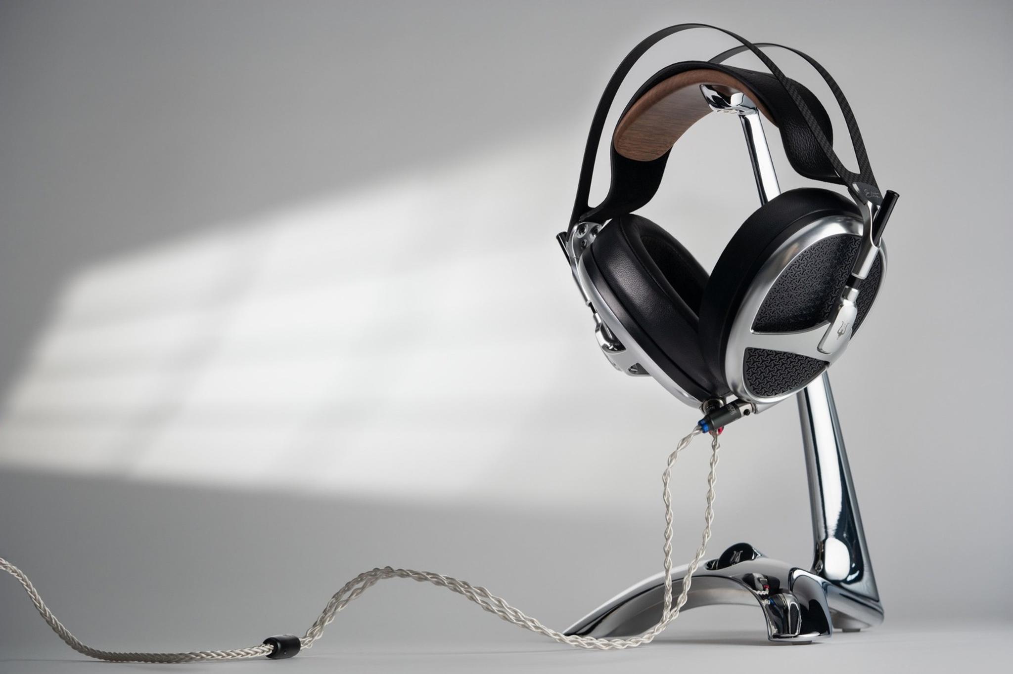 Meze Manta Headphone Stand thumbnail 9