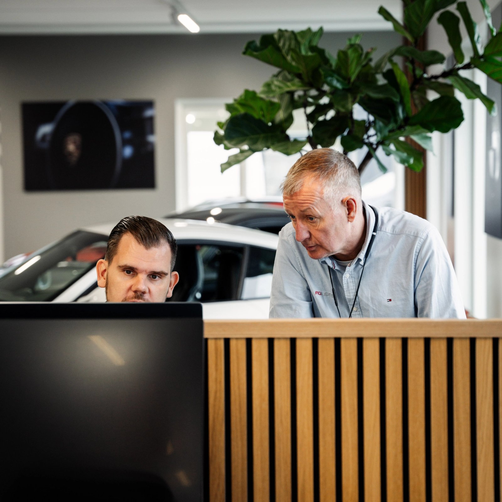 Leasingrådgivere hos Agilease samarbejder om firmabiler og erhvervsleasing.
