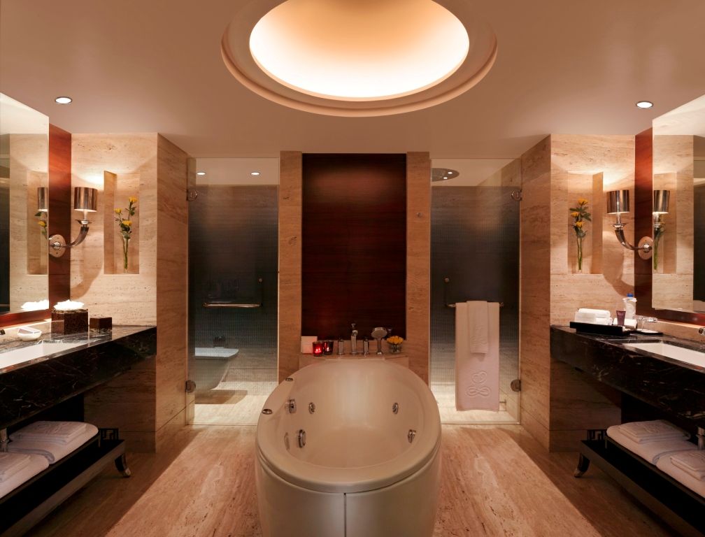 The Leela Ambience Gurugram Hotel & Residences photo 3