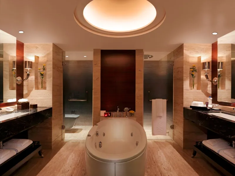 The Leela Ambience Gurugram Hotel & Residences photo 3