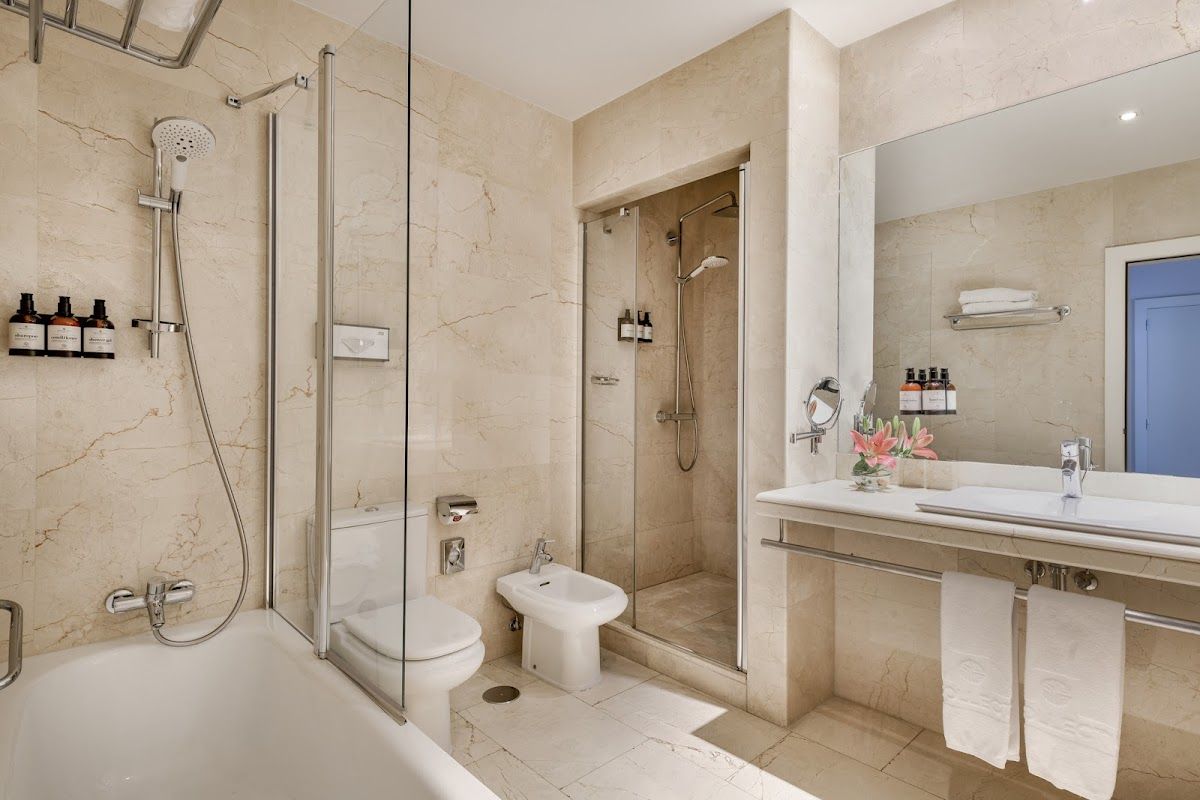NH Collection Madrid Abascal photo 3