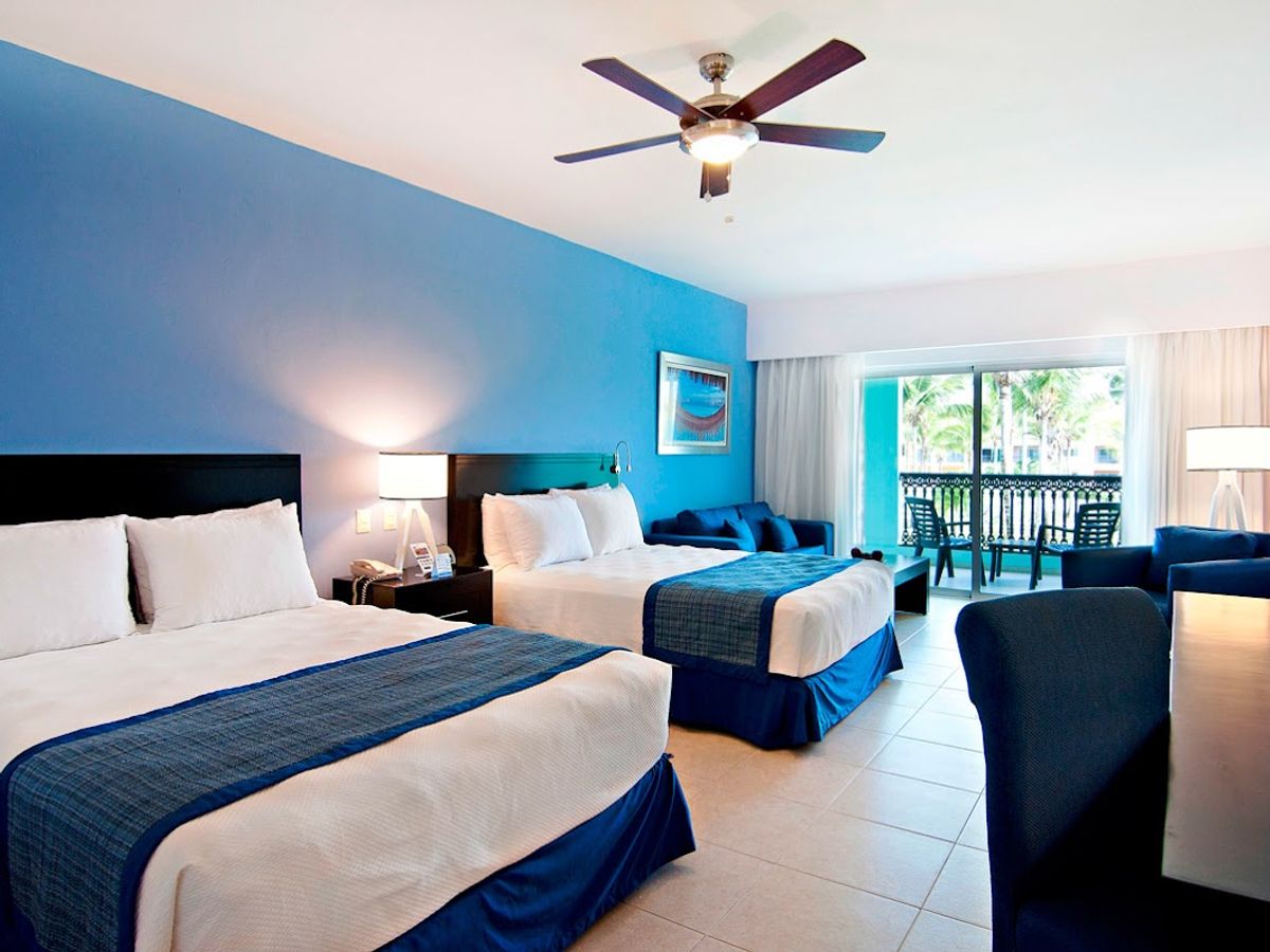 Ocean Blue & Sand Hotel photo 6