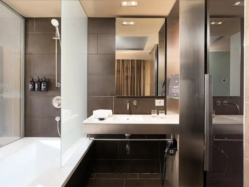 B-Hotel photo 4
