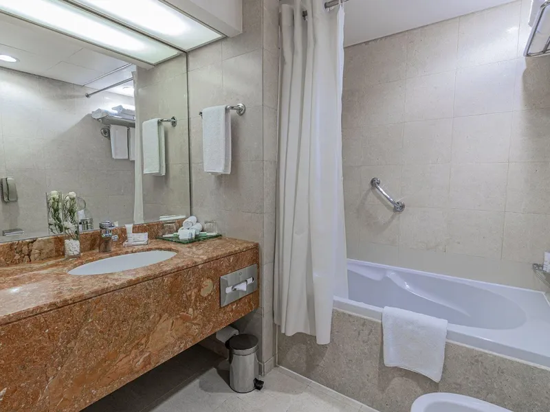 Millennium Downtown Abu Dhabi Hotel photo 4