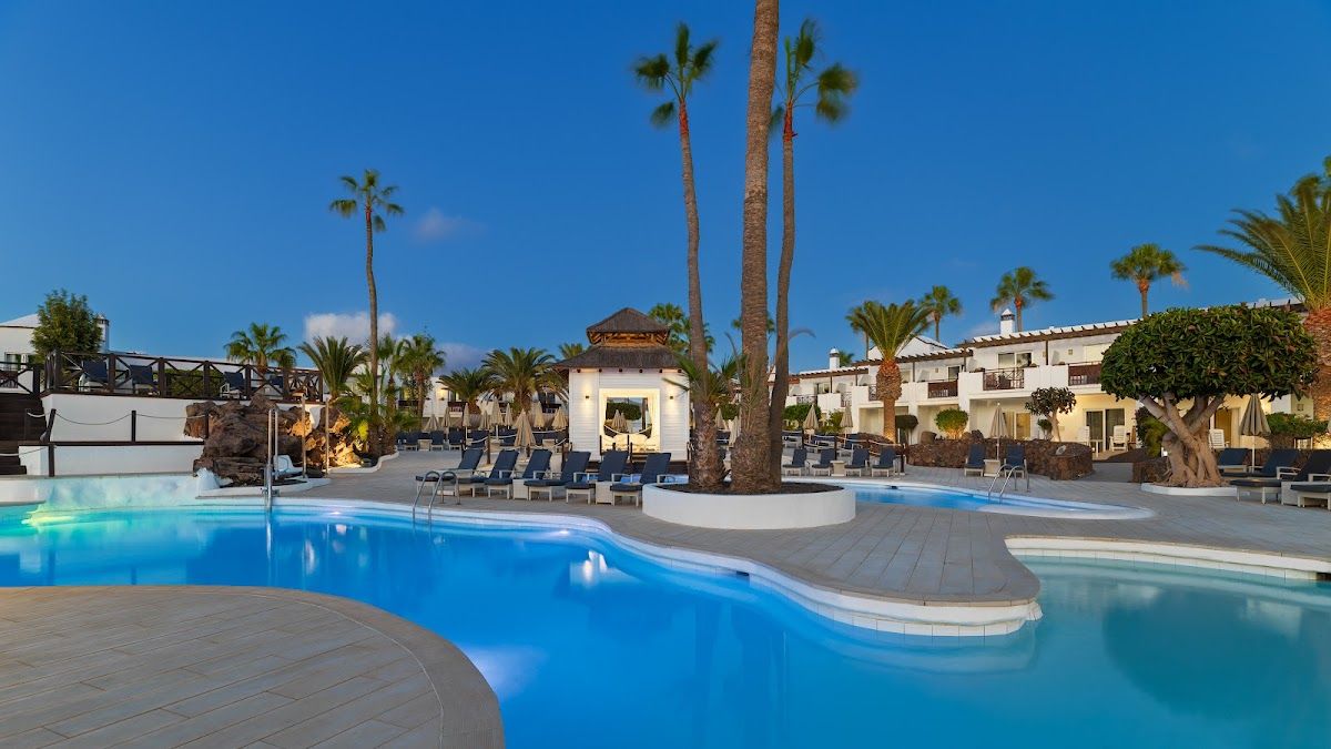 H10 White Suites Hotel