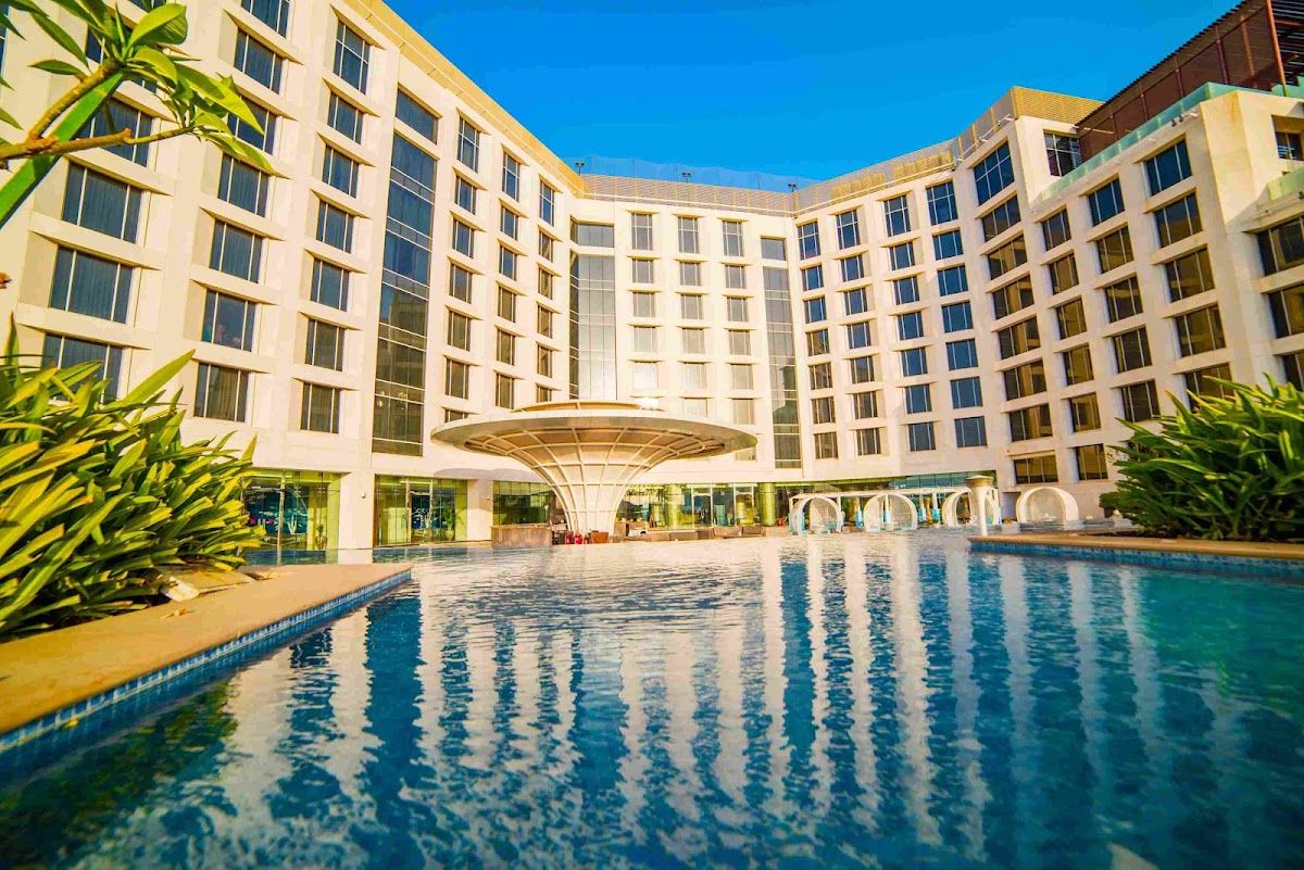Grand Millennium Muscat Hotel photo 1