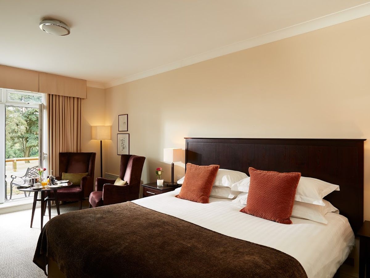 Macdonald Hotels & Resorts Hill Valley photo 2