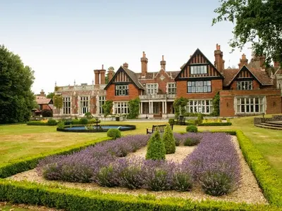 Macdonald Hotels & Resorts Elmers Court