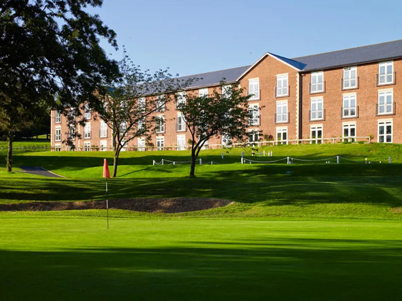 Macdonald Hotels & Resorts Hill Valley photo 1