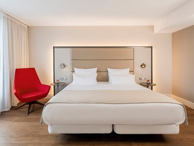Endless Summer — Up to 25% Off + €150 Resort Credit