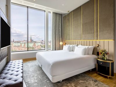 Endless Summer — Up to 25% Off + €150 Resort Credit