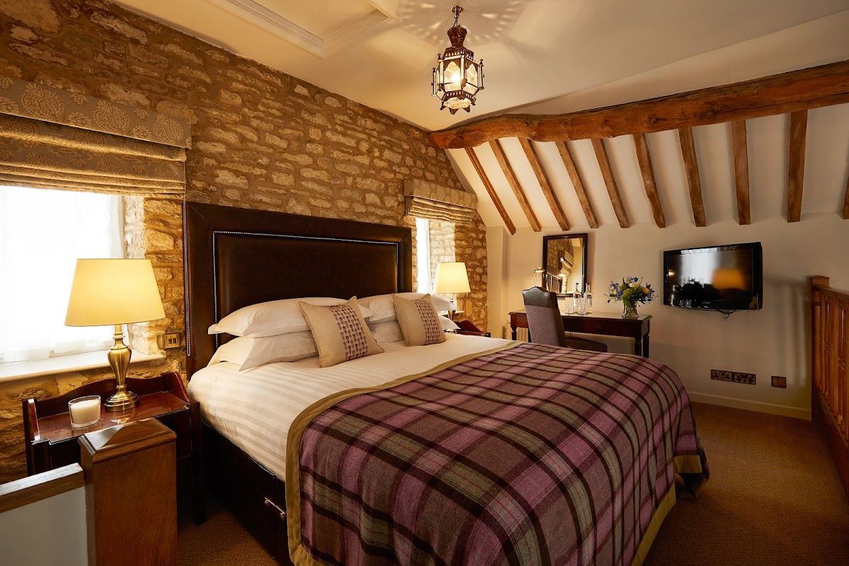 Macdonald Hotels & Resorts The Bear Hotel photo 4