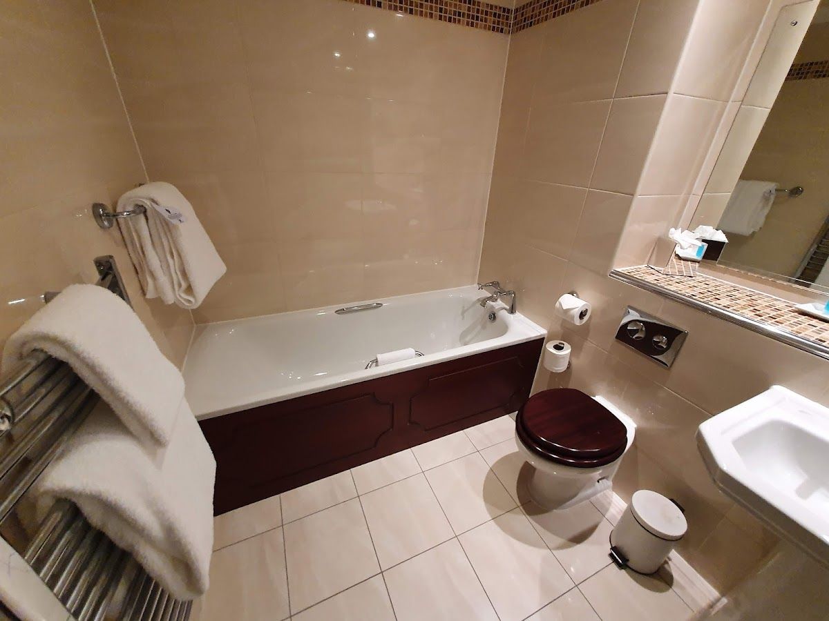 Macdonald Hotels & Resorts Norwood Hall photo 3