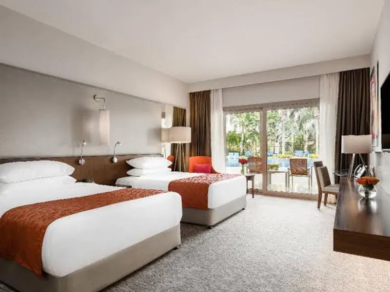 Dusit Thani LakeView Cairo photo 2