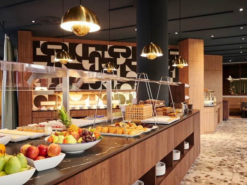 NH Frankfurt Airport photo 4