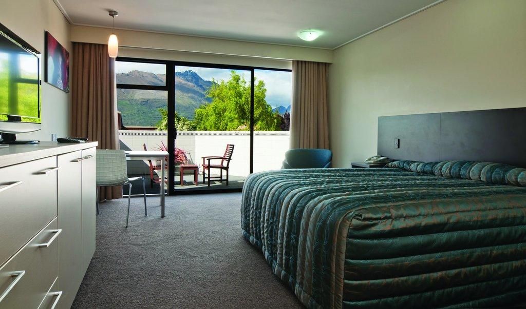 Copthorne Hotel & Apartments Queenstown Lakeview photo 2
