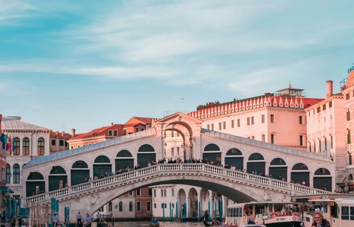 Discover Italy: A Travel Guide