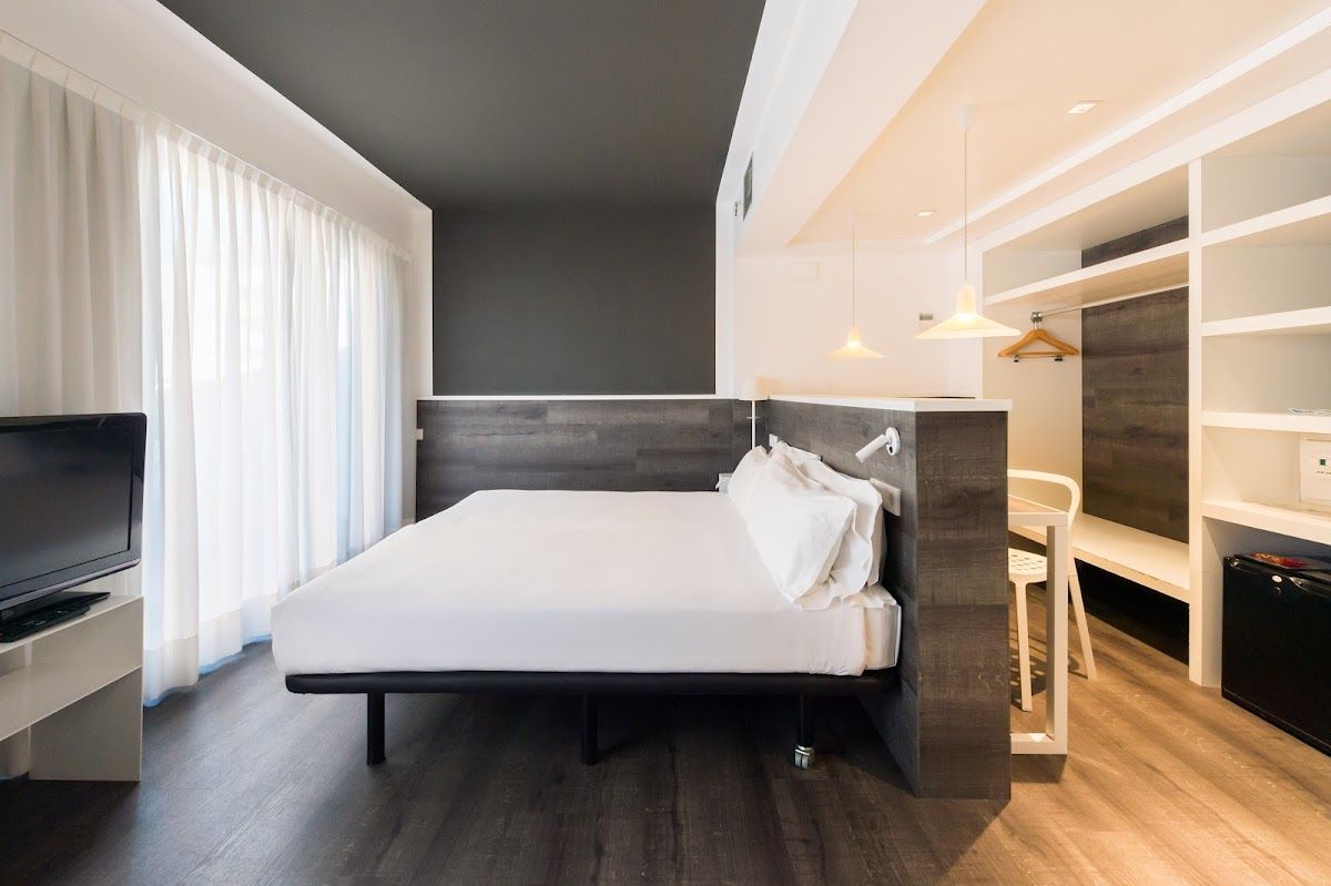Hotel Paral·lel photo 1
