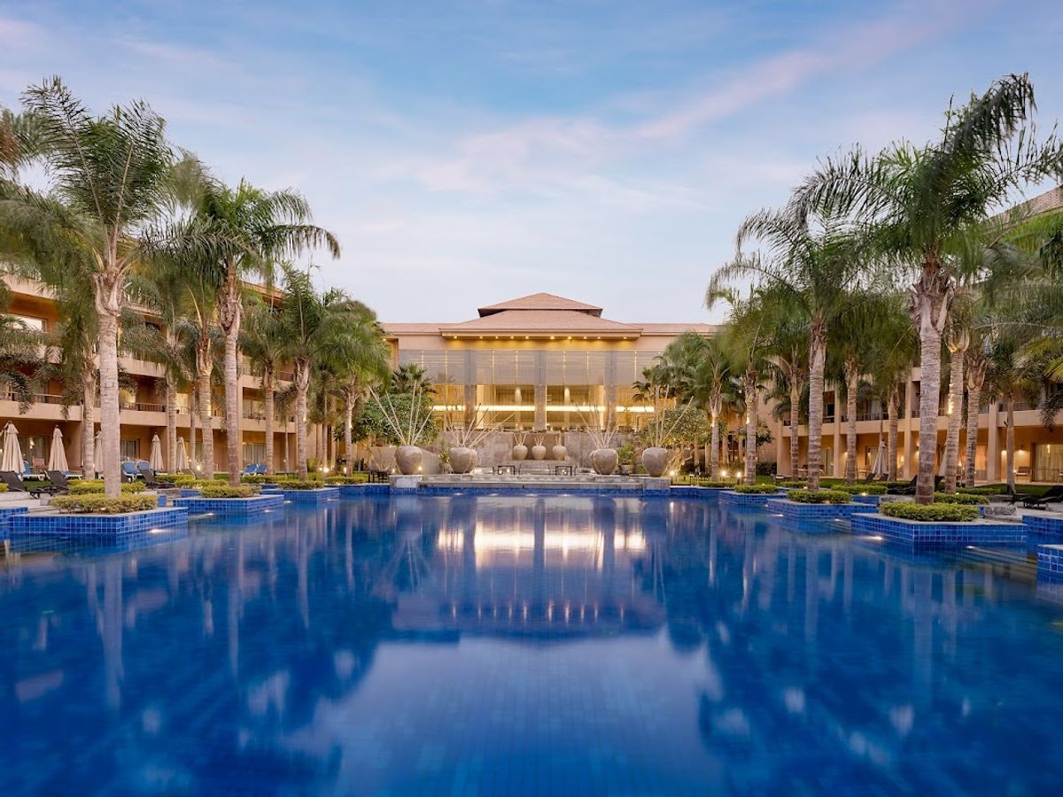Dusit Thani LakeView Cairo photo 3