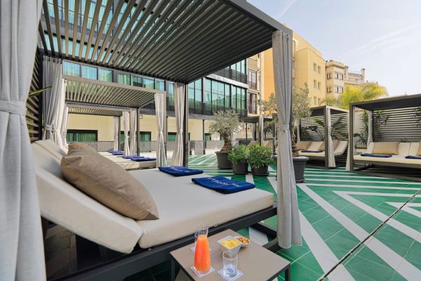 H10 Cubik Hotel