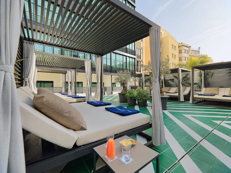 H10 Cubik Hotel photo 1