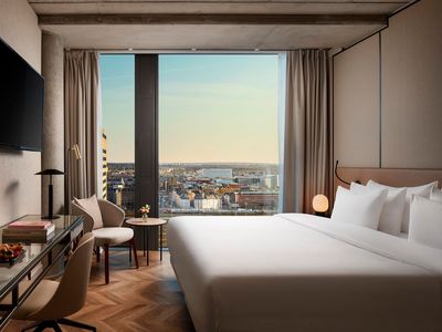 Endless Summer — Up to 25% Off + €150 Resort Credit