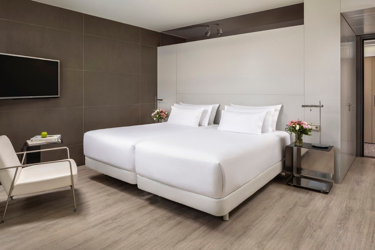 NH Collection Barcelona Constanza photo 2