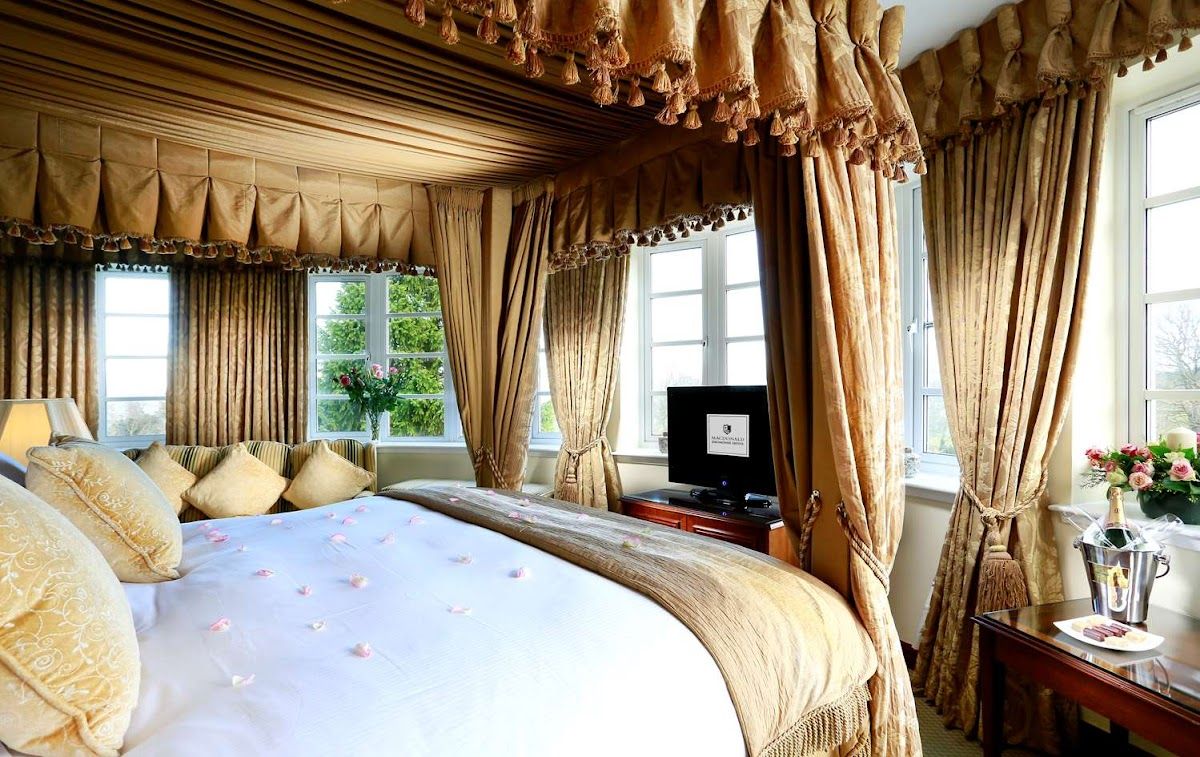 Macdonald Hotels & Resorts Drumossie Hotel photo 2