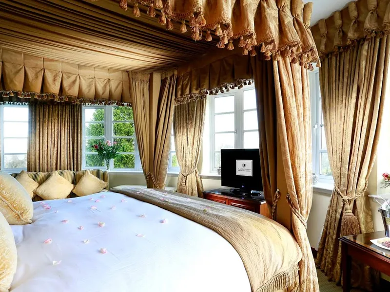 Macdonald Hotels & Resorts Drumossie Hotel photo 2